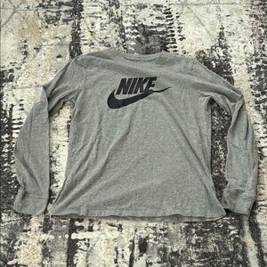 Nike Heather Gray Long Sleeve Tee